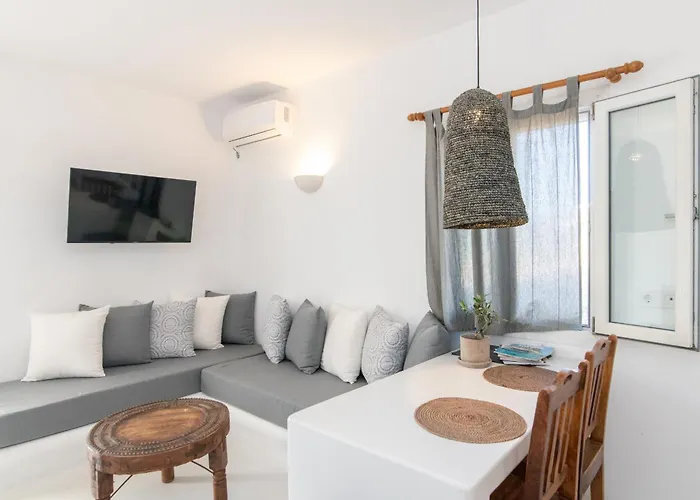 Aeolus Appartement Skaládhos