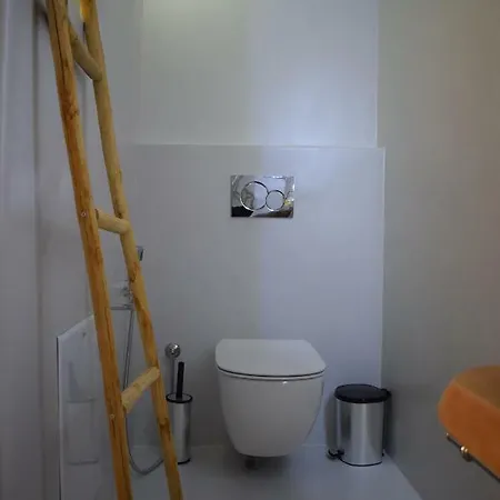 Aeolus Apartment